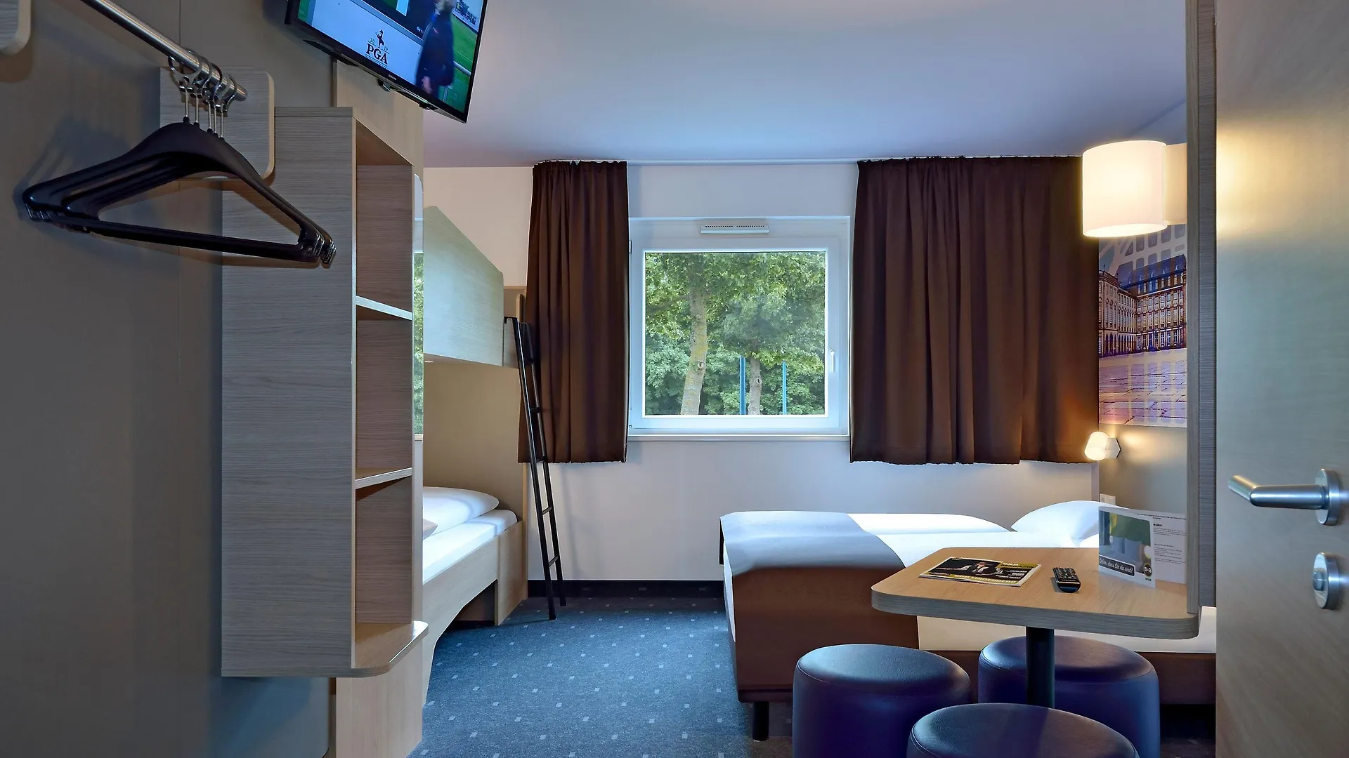 ***  B&B Hotel Mannheim-Neuostheim Almanya